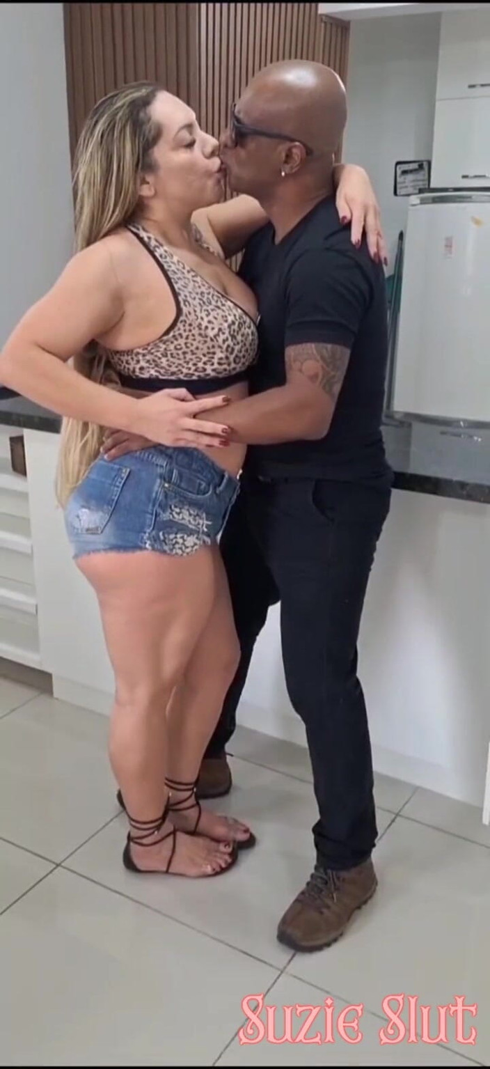 Suzie Hard Anal: Suzie Slut Shaked Her Ass for Her Boyfriend and He...