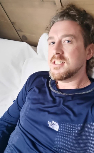 Dirty Talking Guy: Zkušenost s přítelkyní - fantazie ranního videohovoru