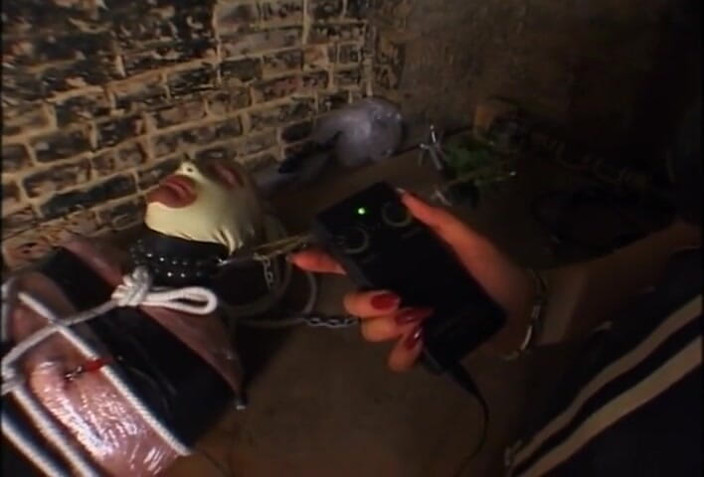 Absolute BDSM films - The original: Špinavé německé BDSM fantazie pt. 4
