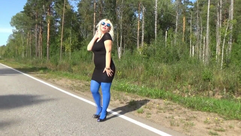 Nylon-Heels: Blue pantyhose