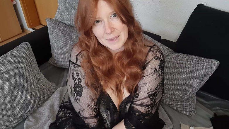 Curly dreams: Squirt on My Black High Heels