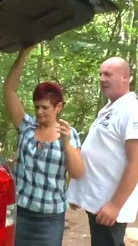 Starsza para cipki jebanie cipki lizanie cipki w samochodzie