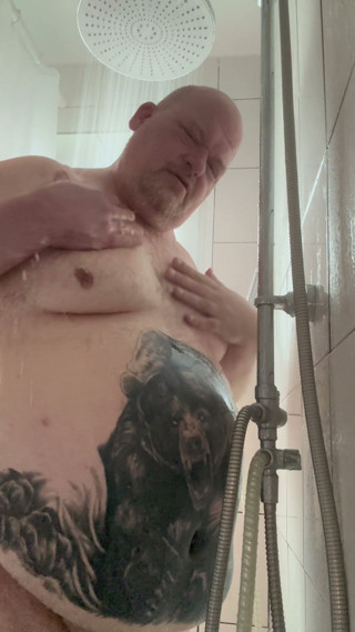 BigBearFrankfurt: แวะอาบน้ําสั้น ๆ
