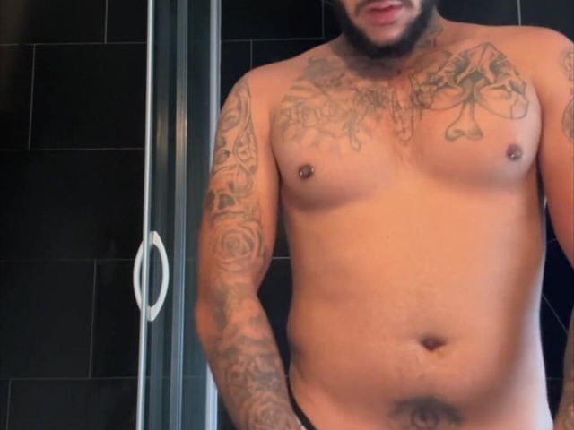Damien Custo Striptease Pinoy (Damien Custo studio)