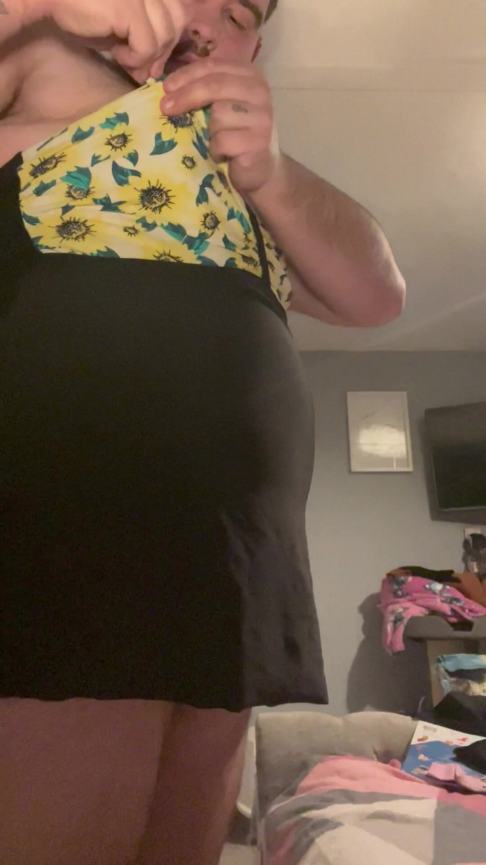 Shaun Cbt: Kuk och boll bondage med crossdress för att gå ut