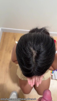 Boşalma #218 yaşındaki Asyalı büyük döl alıyor