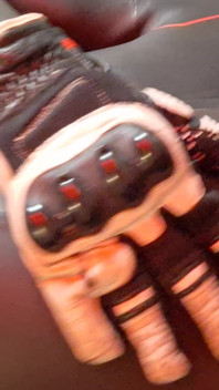 Motorkář s neoprénem