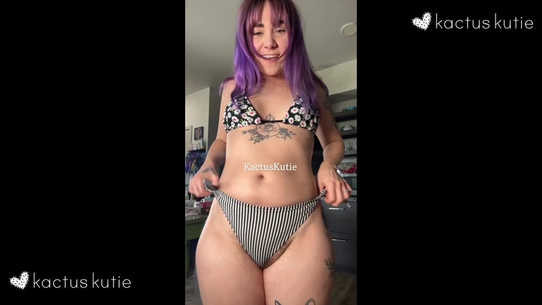 Kactus kutie: August 2023 Pee Compilation