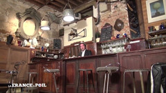 French Wives Offered: Velká krásná zrzaká žena anál ošukaná taxikářem v baru