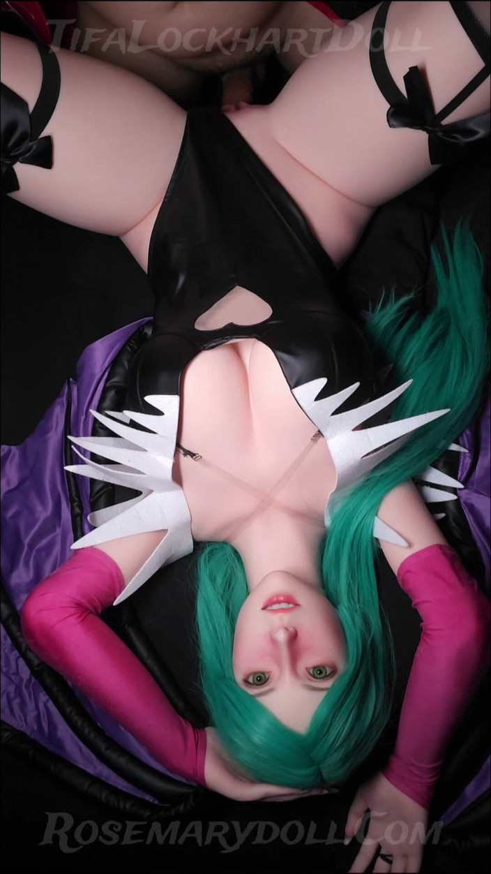 Tifa Lockhart doll: Aerith X Morrigan Darkstaklers Cosplay