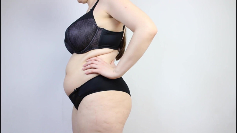 Lingerie Review: 란제리를 입은 섹시녀