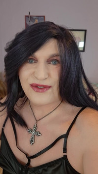 I Enjoy S&m and I Enjoy Giving Oral Sex!