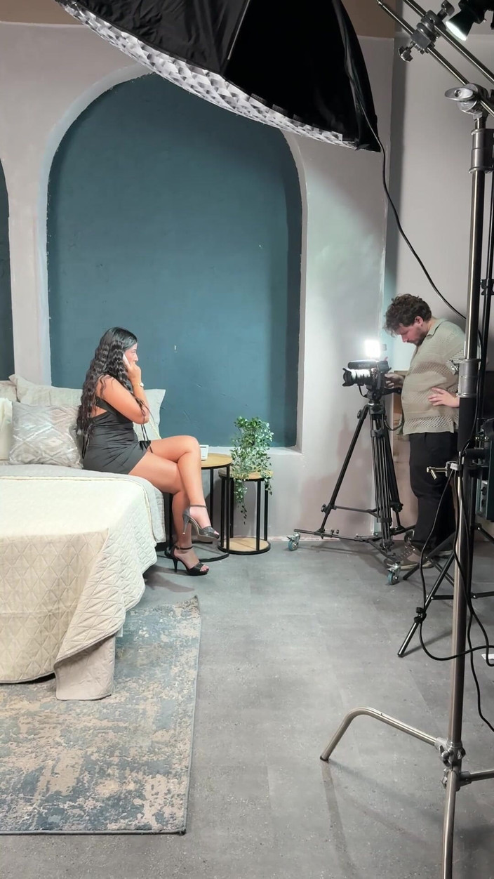 JordyFabian: Achter De Schermen! Ik Deel Een Bed Met Mijn Stiefmoeder...