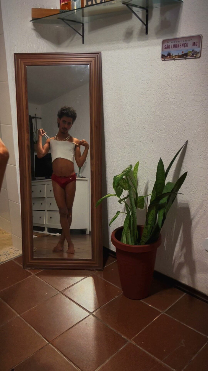 The Vicious Gabe: Showing off Naked in Front of My Friend