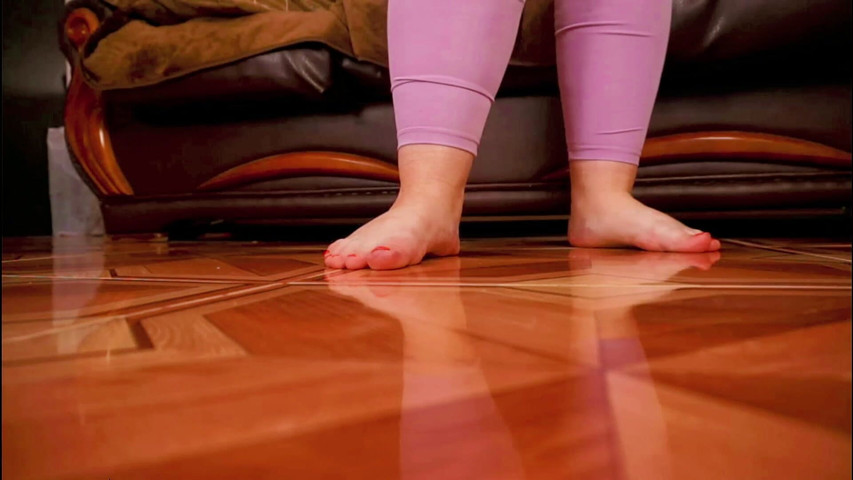 The Giant Crushes You with Her Feet (AssGives) The Giant Crushes You with Her Feet (AssGives)
