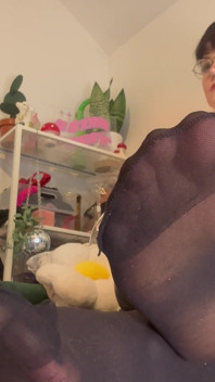 Мисс Ruby Soles и пальцы ног: поклоняйся моим ступням в нейлоне
