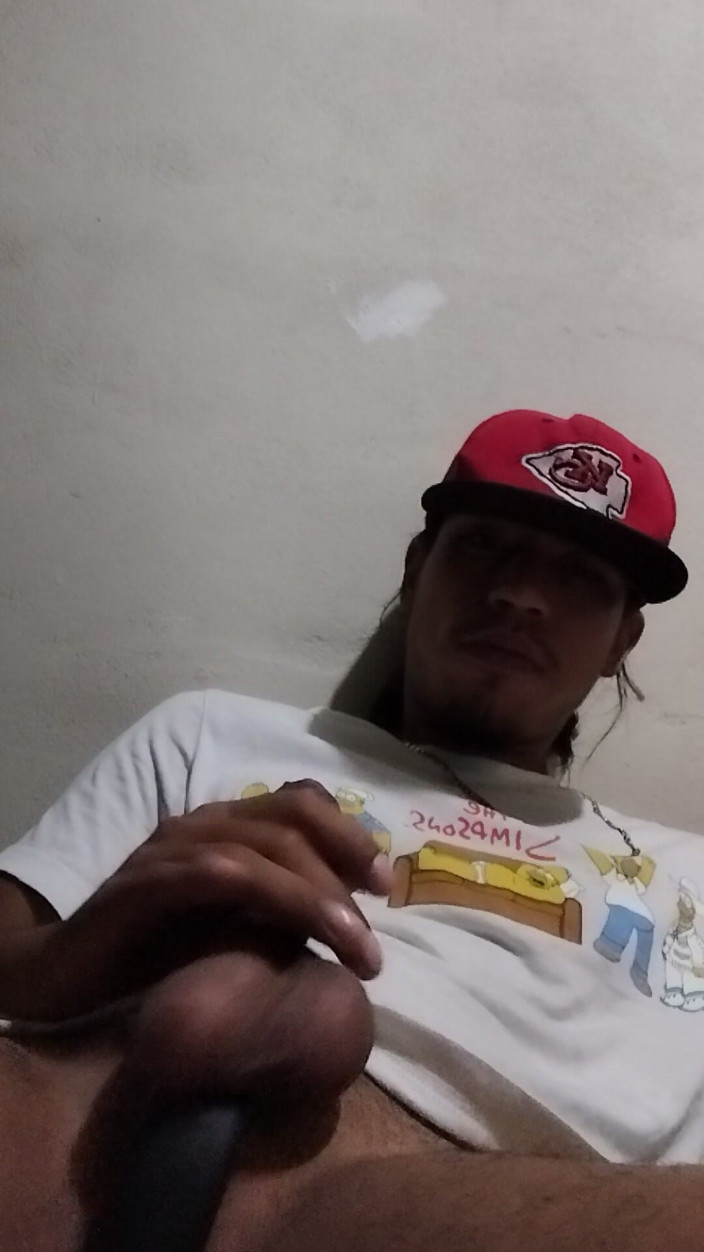 AlexAlejandro13: เล่นกับเครื่องสั่นของฉัน
