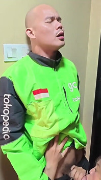 Tiền thưởng bổ sung từ khách hàng