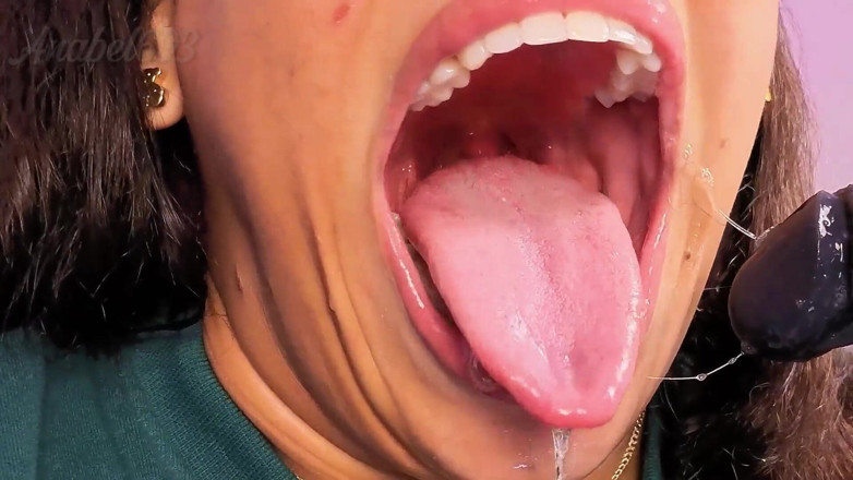 anabel693: Mulut fetish uvula tutup Saya tercekik pada BBC yang keras