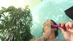 Naked Hustlers: Got Milk?