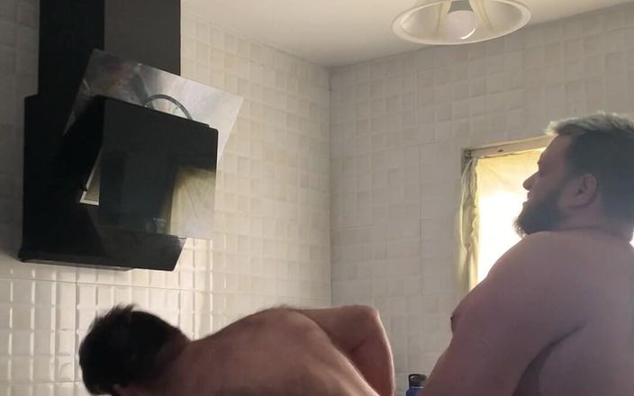 Ksanchez1203: Ontmoeting met Compadre Eljodedor31 in de keuken