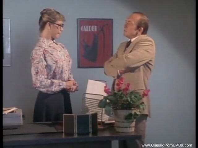 Classic Porn DVDs: Sexy sekretärin wird von ihrem chef gefickt