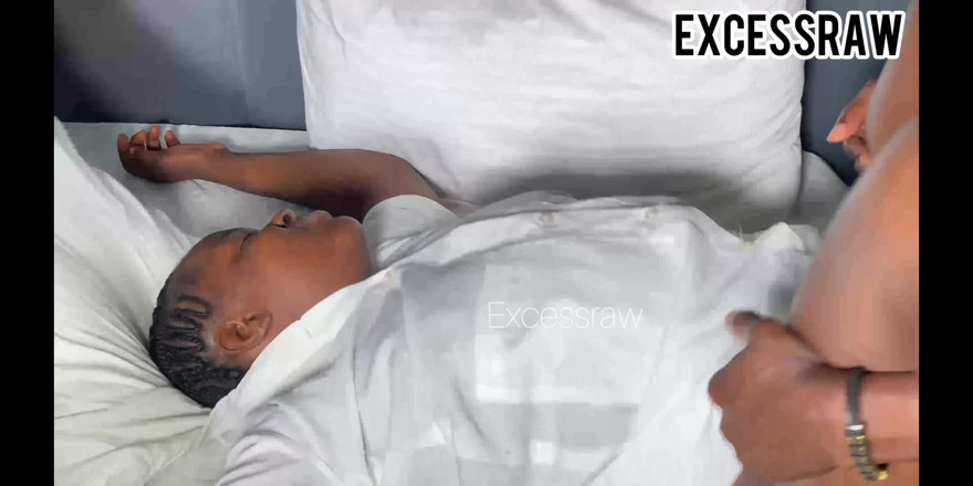 ExcessRaw: La mia infermiera privata mi ha fatto pompino cazzo duro...