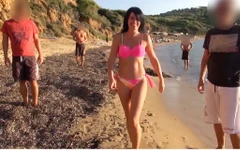 Scopata spontanea e libera in spiaggia