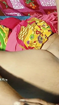 Suri rumah desi seks dubur yang menyakitkan