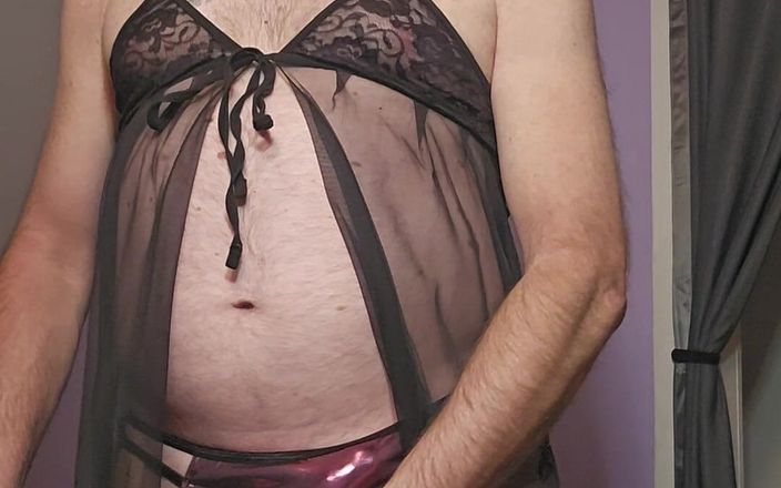 Fantasies in Lingerie: Nggak bisa puas sama boneka dan celana dalam seksi ini