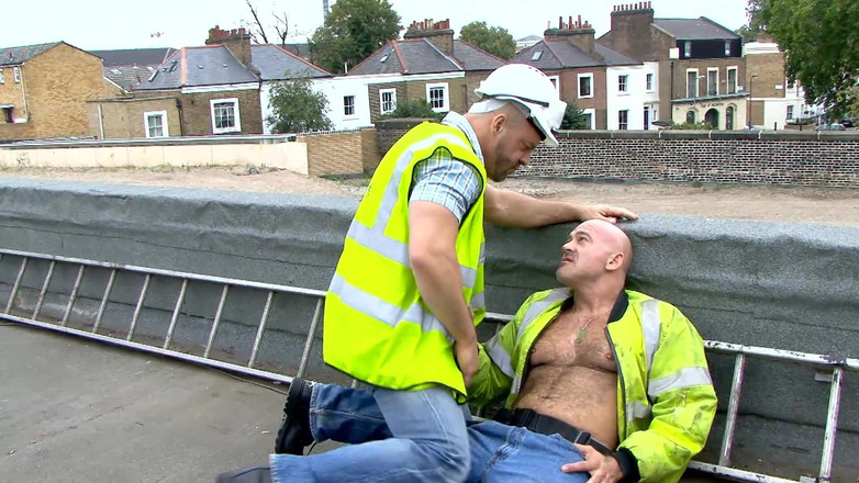 Butch Dixon: Carlo Cox ve Ray Stone