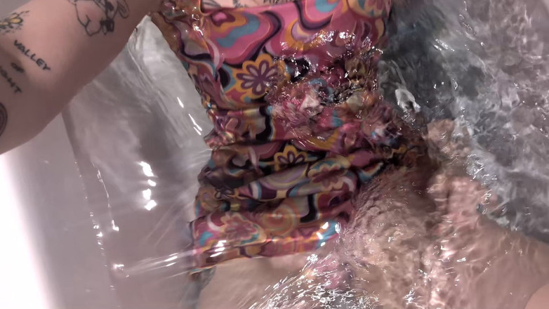 Goddess Transcendence: Fétiche des bottes mouillées et je m’habille mon secret coquin...