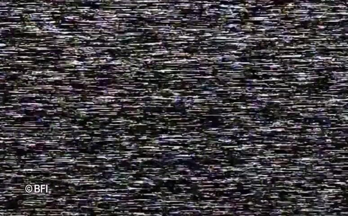 Fetish Tv: pod jej stopami 2.