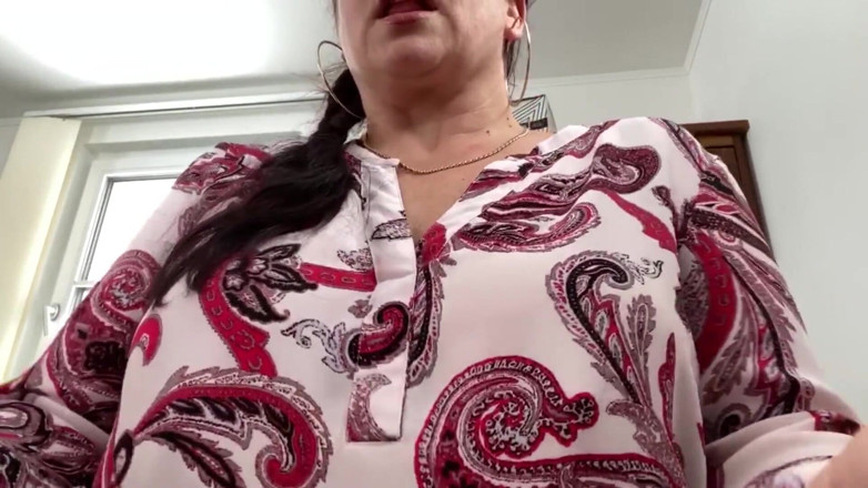 Tanja Tachee: Capezzolo grasso 2021 - inizia ancora