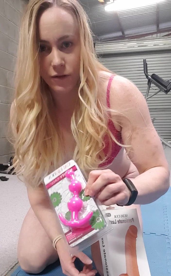 Michellexm: Yay New Toys! Saya tidak sabar-sabar untuk mencuba mereka dan...