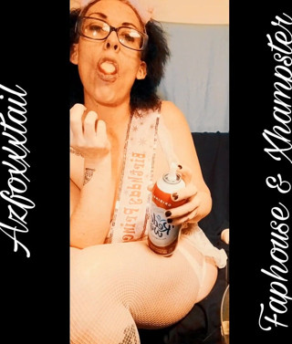 AzFoxxxTailPhelicia: Strawberries whip cream 1