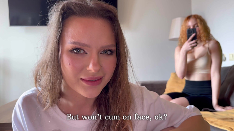 Alexa Poshspicy: POV: 카드에 입에 입을 걸고 얼굴에 사정하는 의붓여구의 친구