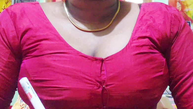 Desi Mohini: Une belle femme sexy partage sa chambre avec un ami...
