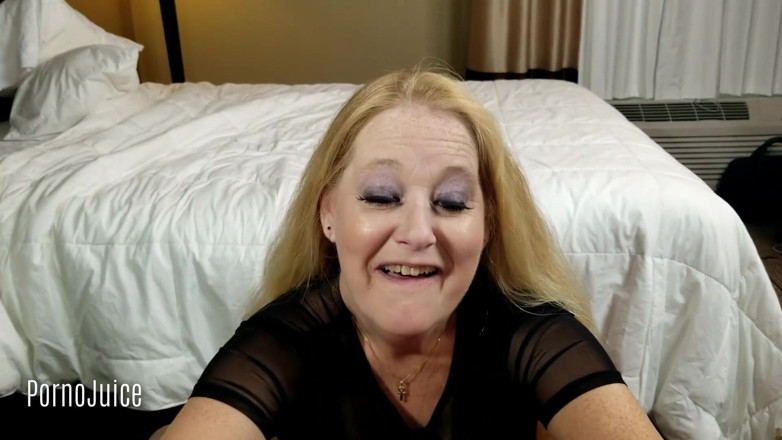 PornoJuice: Pvc boot con cu đen đụ với sự tham gia của Kristyna...