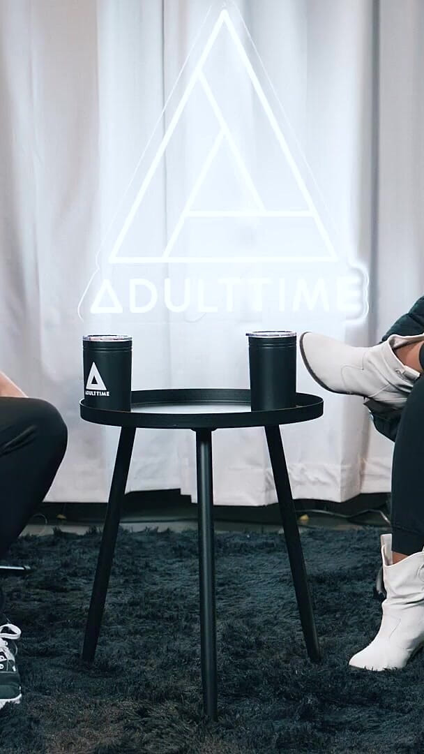 Adult Time Podcast: Avery jane fisting, peras susu, &amp; pantat pisang | Podcast Khusus Orang...