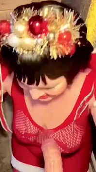 산타 부인과 함께 크리스마스를 축하하는 배다른 아들, 핫한 환상, 애널과 정액을 성취하기 위해 온 배다른 아들