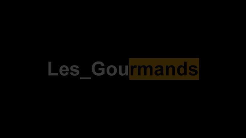 Les Gourmands: Мілфа пестить себе пальцями в поїзді tgv