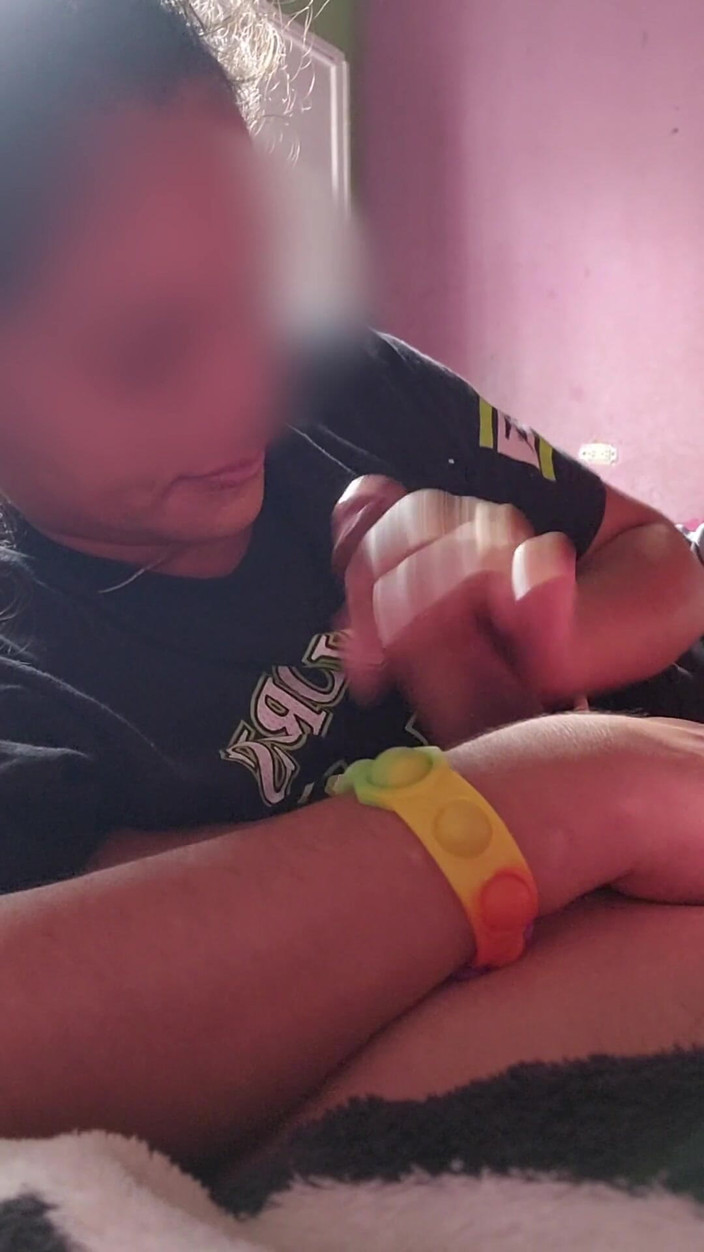 Gatita Sexy: 她让我射在她嘴里