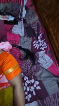 Indiana zia Sreejaa tette succose che rimbalzano forte sesso pov in Saree camicetta arancione