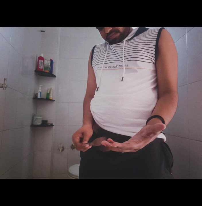 IsmaatDeva: Watching fucking hard porn at home alone and then peeing...