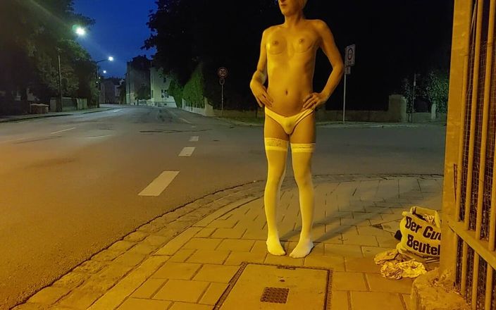 sweetfeet29: シシーは街で捕まえたい