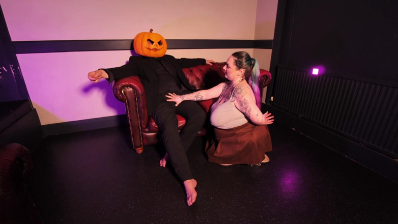 Bambi_beauty1: Jack'o'lantern sakso