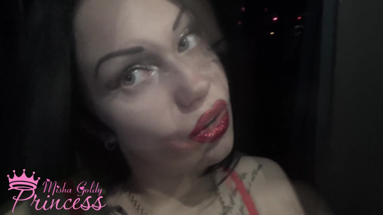 Goddess Misha Goldy: The most mesmerizing lipstick