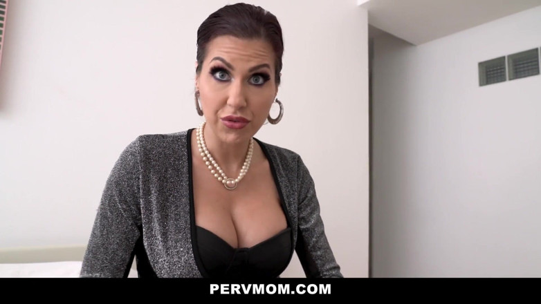 PervMom: คุณแม่เงี่ยน Savana Styles Stepmommy Taboo