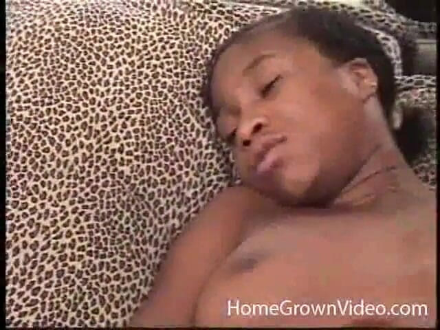 Homegrown Ebony: Ragazzo bianco fortunato che sbatte due ragazze ebano